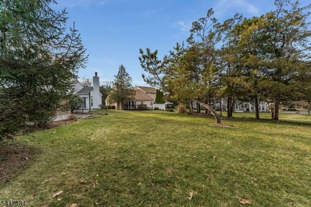 5 Choctaw Ridge Road, Branchburg Twp., NJ 08876