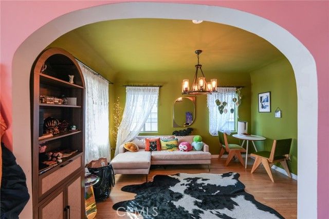 1361 Armadale Avenue, Los Angeles, CA 90042