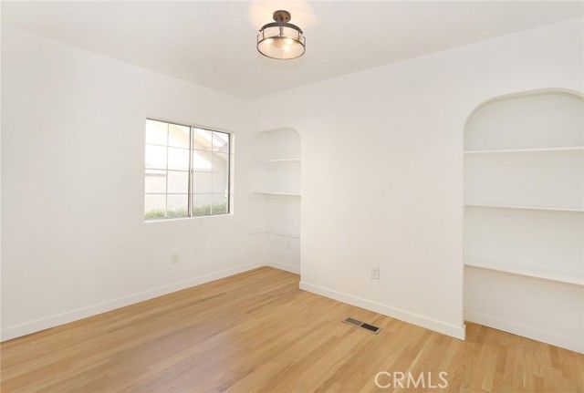 1361 Armadale Avenue, Los Angeles, CA 90042