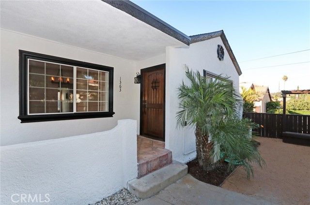 1361 Armadale Avenue, Los Angeles, CA 90042