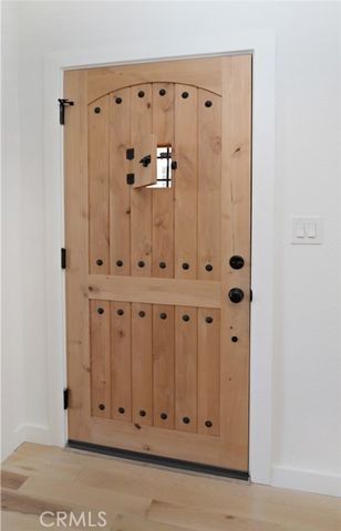 1361 Armadale Avenue, Los Angeles, CA 90042