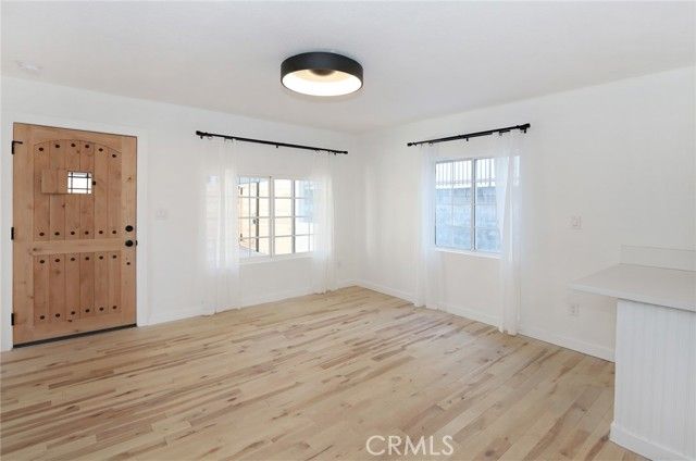 1361 Armadale Avenue, Los Angeles, CA 90042