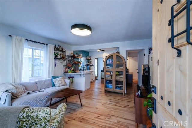 1361 Armadale Avenue, Los Angeles, CA 90042