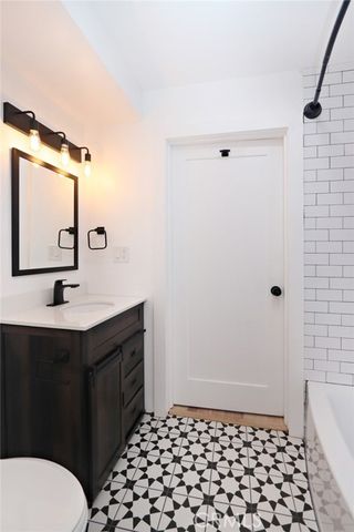 1361 Armadale Avenue, Los Angeles, CA 90042