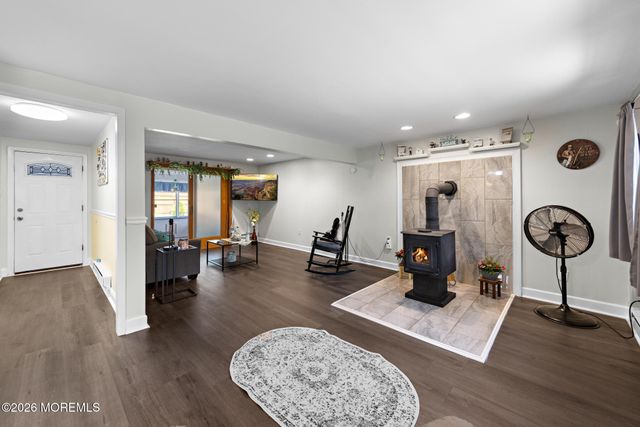 107 Boulder Lake Drive, Little Egg Harbor, NJ 08087