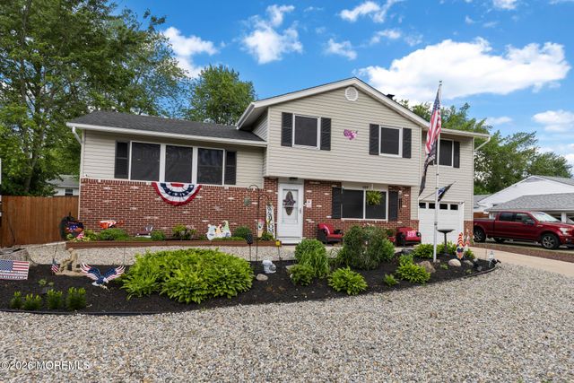 107 Boulder Lake Drive, Little Egg Harbor, NJ 08087