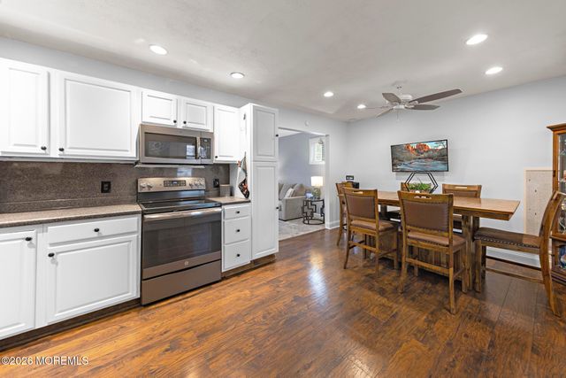107 Boulder Lake Drive, Little Egg Harbor, NJ 08087