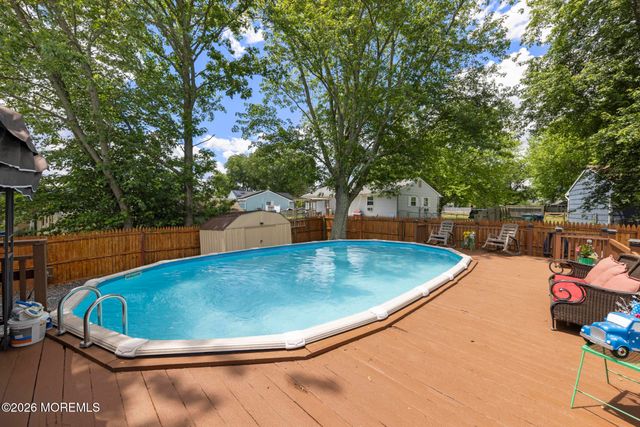 107 Boulder Lake Drive, Little Egg Harbor, NJ 08087