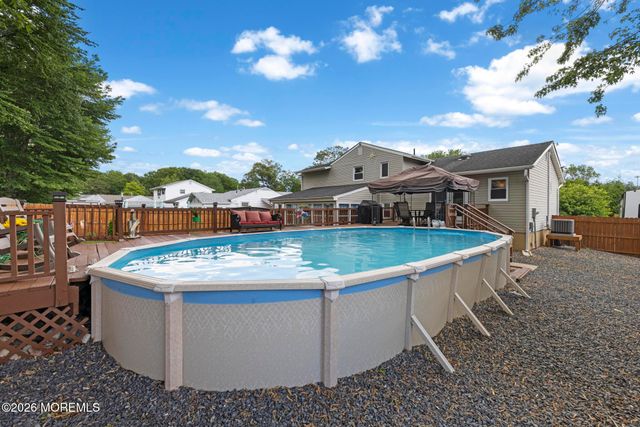 107 Boulder Lake Drive, Little Egg Harbor, NJ 08087