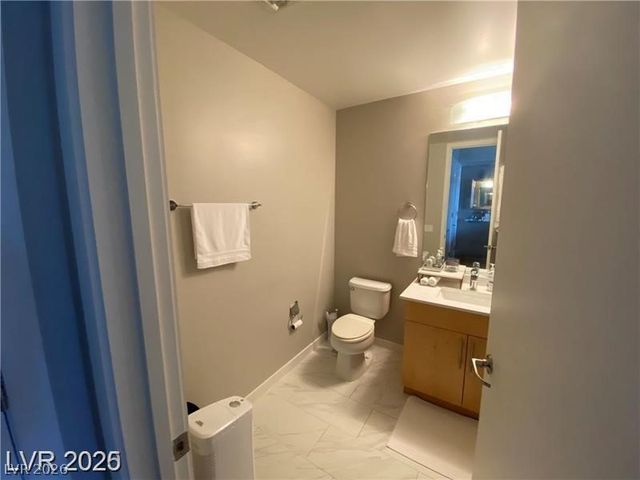 353 East Bonneville Avenue 301, Las Vegas, NV 89101