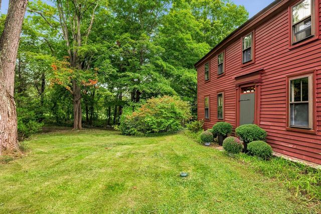 3 Moulton Ridge Road, Kensington, NH 03833