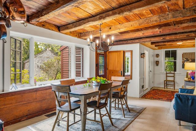 3 Moulton Ridge Road, Kensington, NH 03833