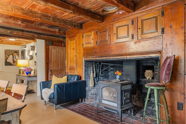3 Moulton Ridge Road, Kensington, NH 03833