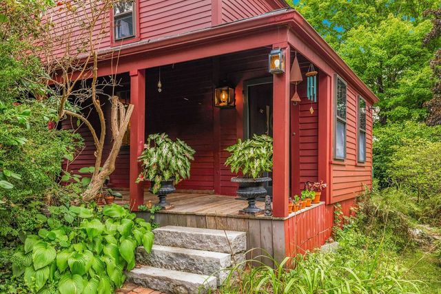 3 Moulton Ridge Road, Kensington, NH 03833
