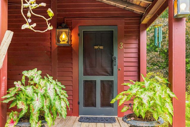 3 Moulton Ridge Road, Kensington, NH 03833
