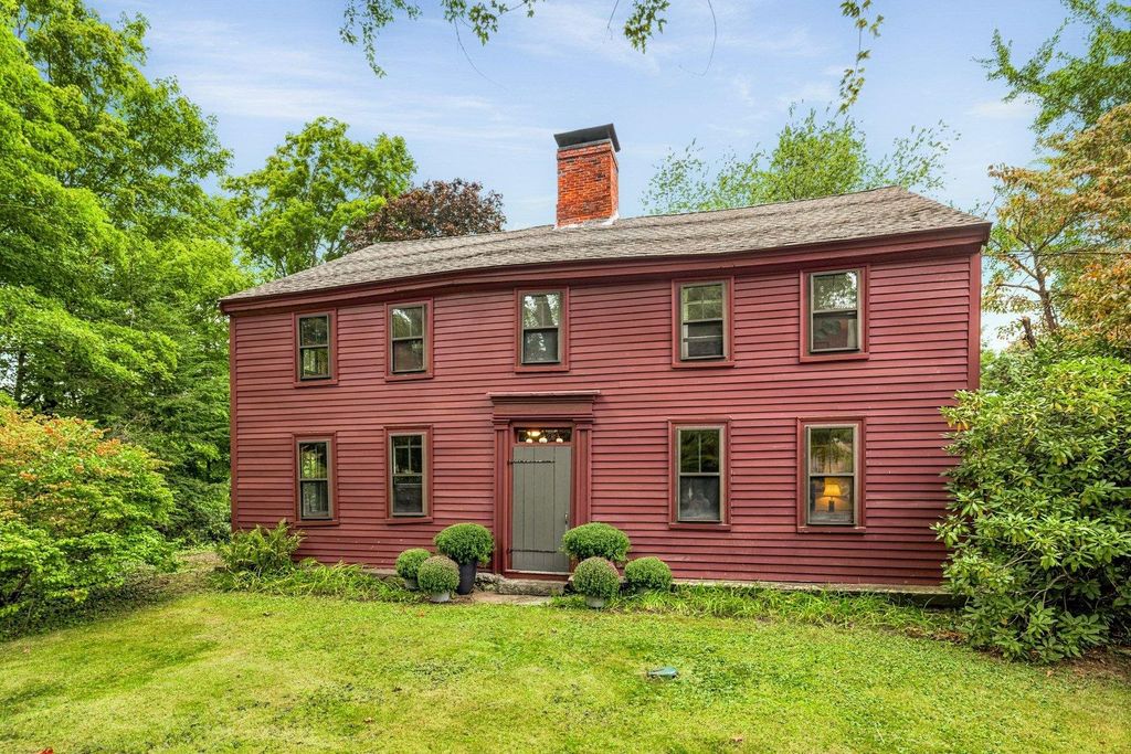 3 Moulton Ridge Road, Kensington, NH 03833
