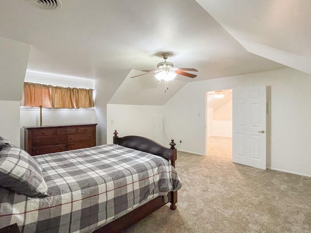 905 Center Street, El Campo, TX 77437