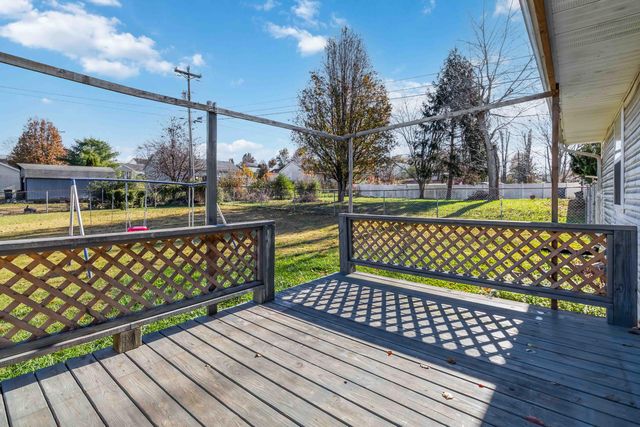 5441 Scenic Vista Dr, Somerset, KY 42501