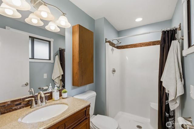 13717 46th Avenue W, Edmonds, WA 98026