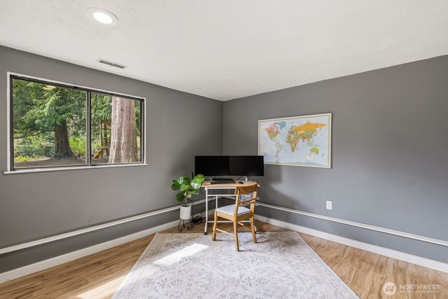13717 46th Avenue W, Edmonds, WA 98026