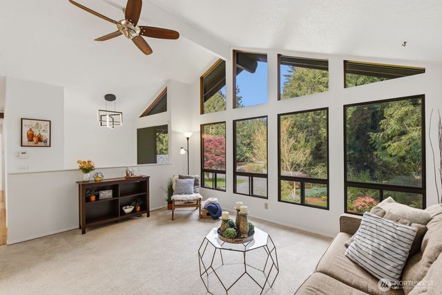13717 46th Avenue W, Edmonds, WA 98026