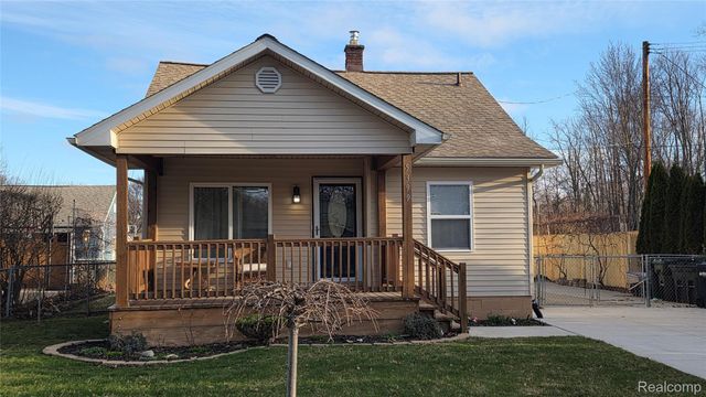 5399 Kreger Street, Sterling Heights, MI 48310