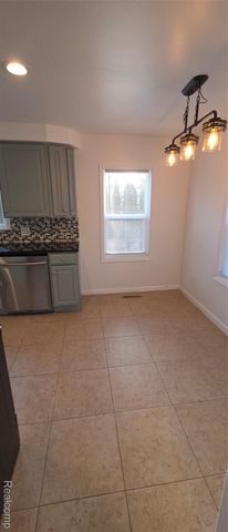 5399 Kreger Street, Sterling Heights, MI 48310