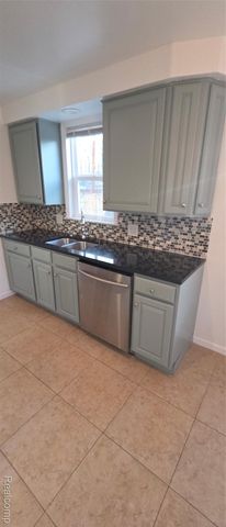 5399 Kreger Street, Sterling Heights, MI 48310