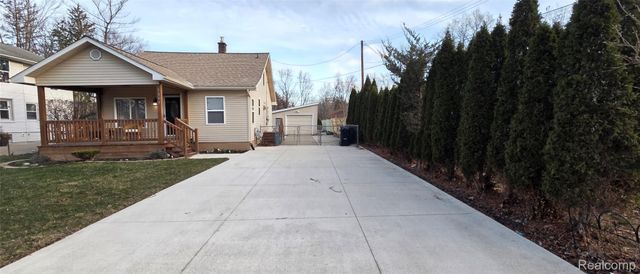 5399 Kreger Street, Sterling Heights, MI 48310