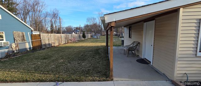 5399 Kreger Street, Sterling Heights, MI 48310