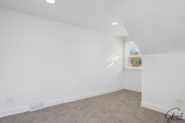 15375 Sussex Street, Detroit, MI 48227