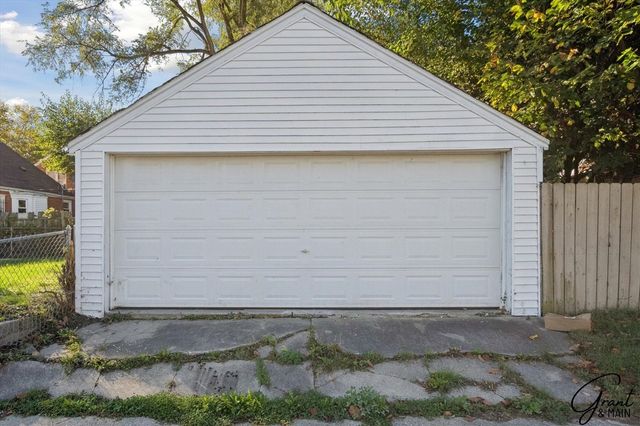 15375 Sussex Street, Detroit, MI 48227