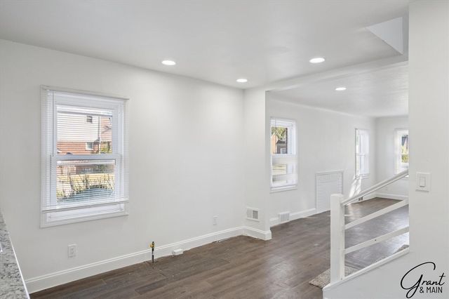 15375 Sussex Street, Detroit, MI 48227