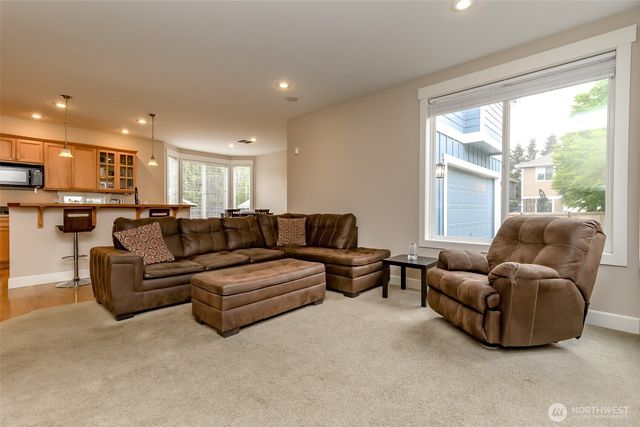 6213 122nd Street Ct E, Puyallup, WA 98373