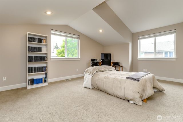 6213 122nd Street Ct E, Puyallup, WA 98373