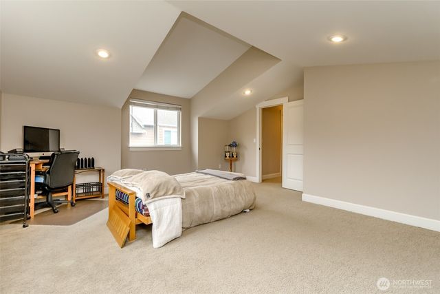 6213 122nd Street Ct E, Puyallup, WA 98373