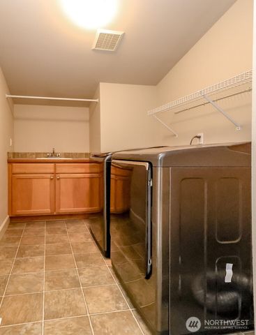 6213 122nd Street Ct E, Puyallup, WA 98373