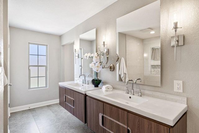 7110 Tawny CIR, Austin, TX 78745