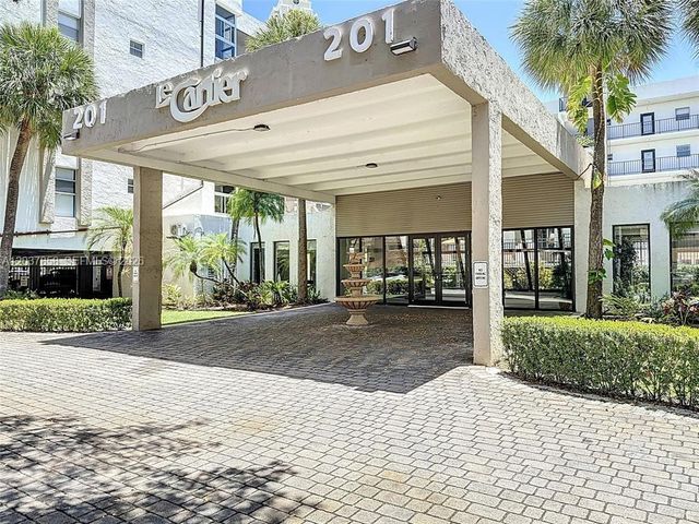 201 178th Drive 423, Sunny Isles Beach, FL 33160