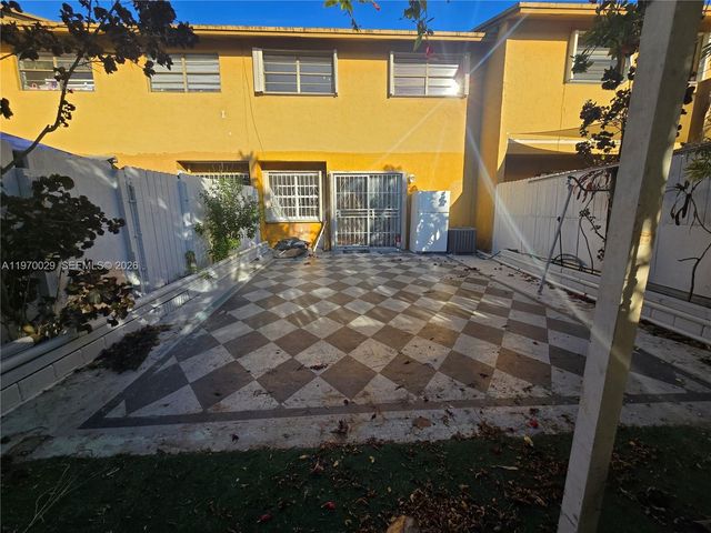 3438 SW 112th Ave, Miami, FL 33165