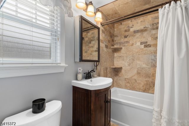 98 Forest Ave, West Caldwell Twp., NJ 07006