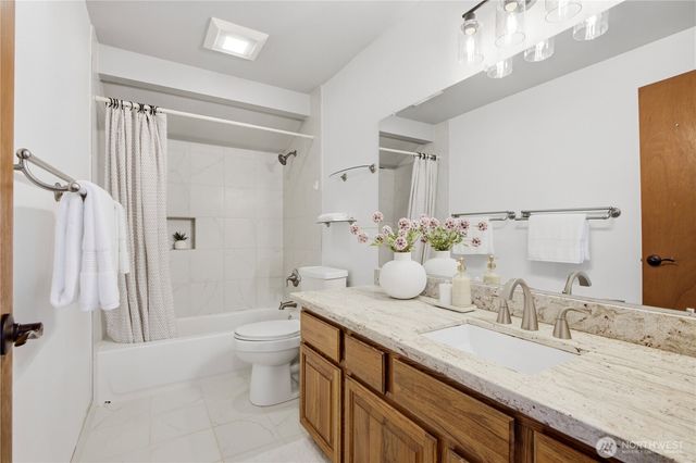 6004 140th Avenue SE, Bellevue, WA 98006