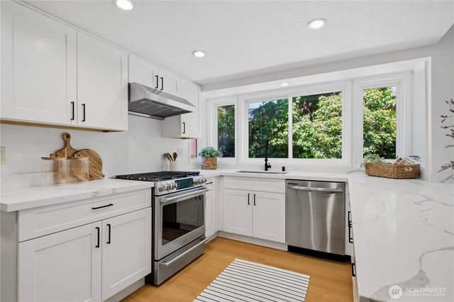 6004 140th Avenue SE, Bellevue, WA 98006