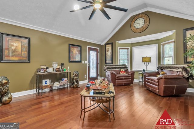 373 Presidential Drive, Dallas, GA 30157