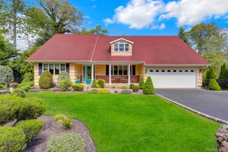 5 Merlin Lane, East Setauket, NY 11733