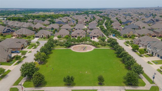 748 Sandbox Drive, Little Elm, TX 76227