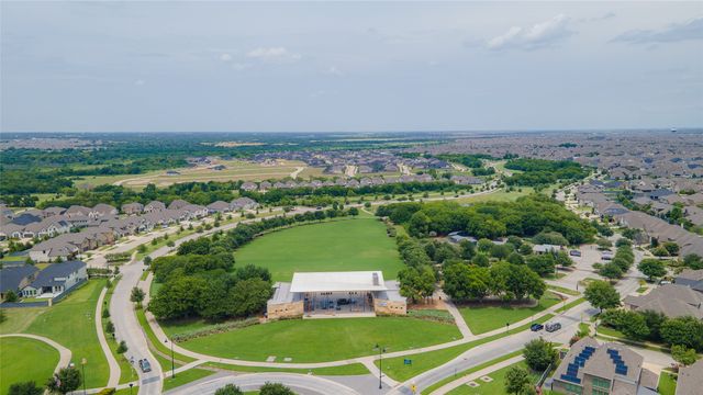 748 Sandbox Drive, Little Elm, TX 76227