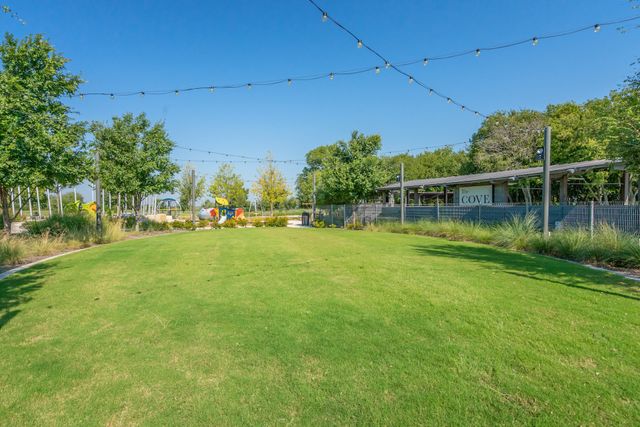 748 Sandbox Drive, Little Elm, TX 76227