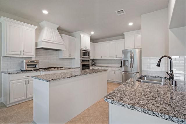 748 Sandbox Drive, Little Elm, TX 76227
