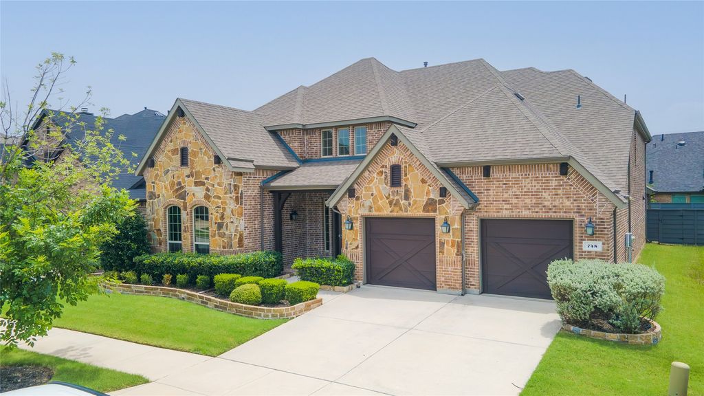748 Sandbox Drive, Little Elm, TX 76227
